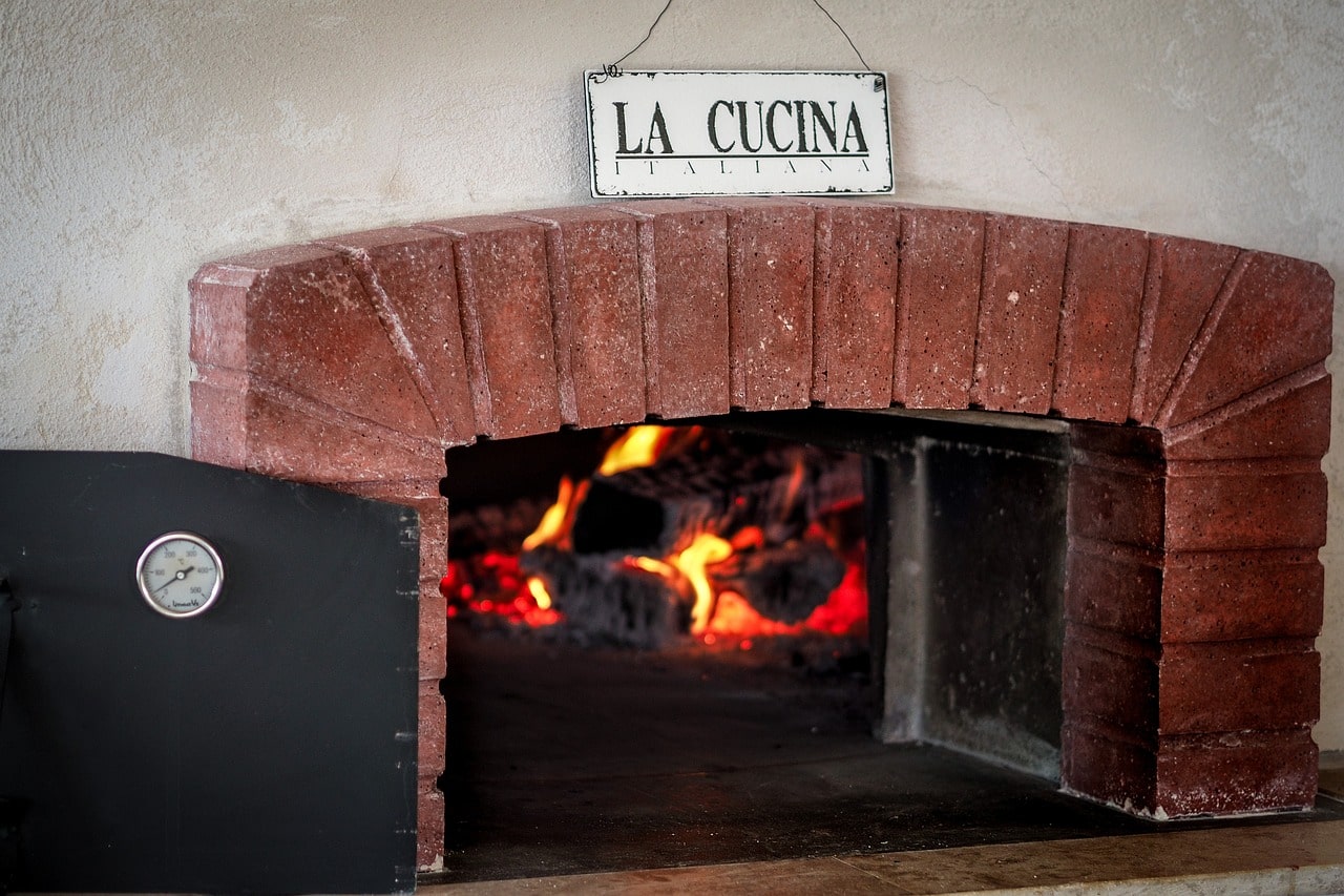 High-Quality Pizza Ovens and Grills Available in Manhattan Beach, CA Premium Pizza Ovens and Grills in Manhattan Beach, California